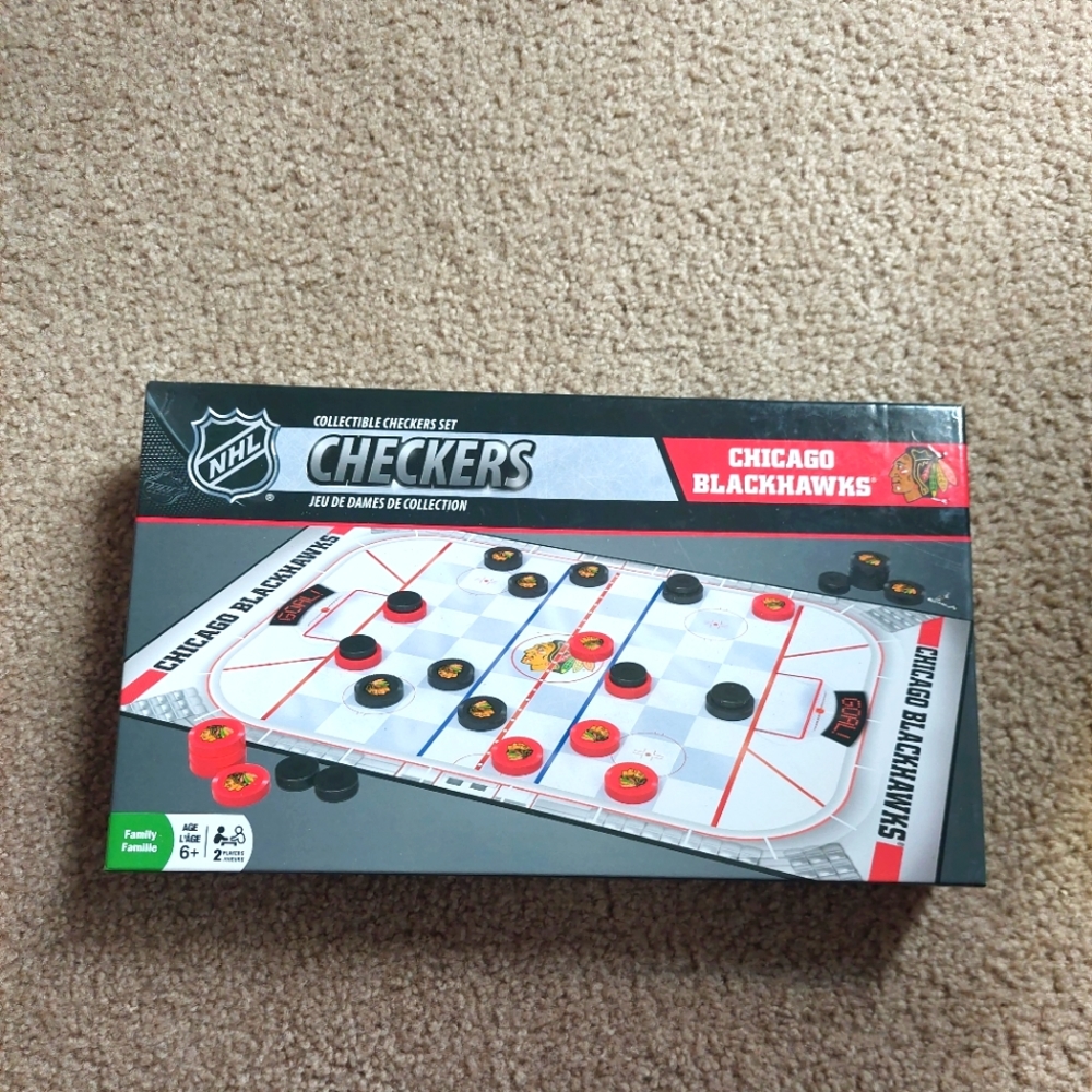 Chicago Blackhawks Checker set. Like New